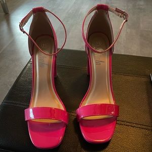 NEW Hot Pink Heels. Never worn. Size 11